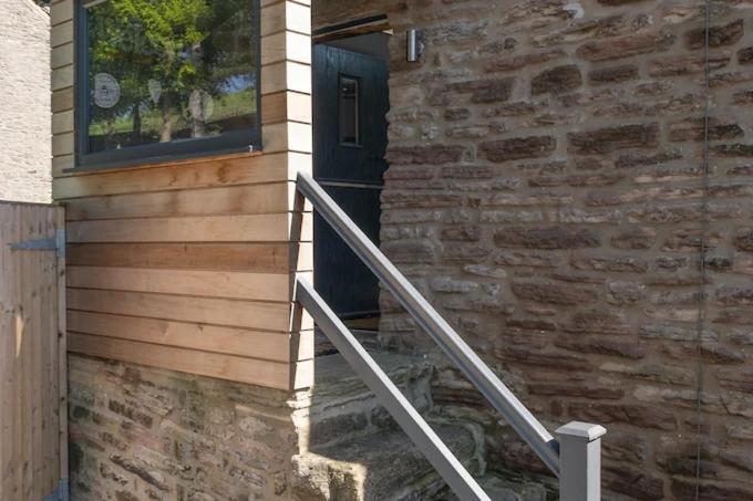 Naze View Barn - Cosy, With All Mod Cons Whaley Bridge エクステリア 写真